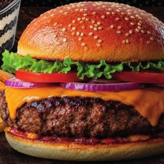 Burger Le Boucher, steak 150 g façon bouchère et cheddar